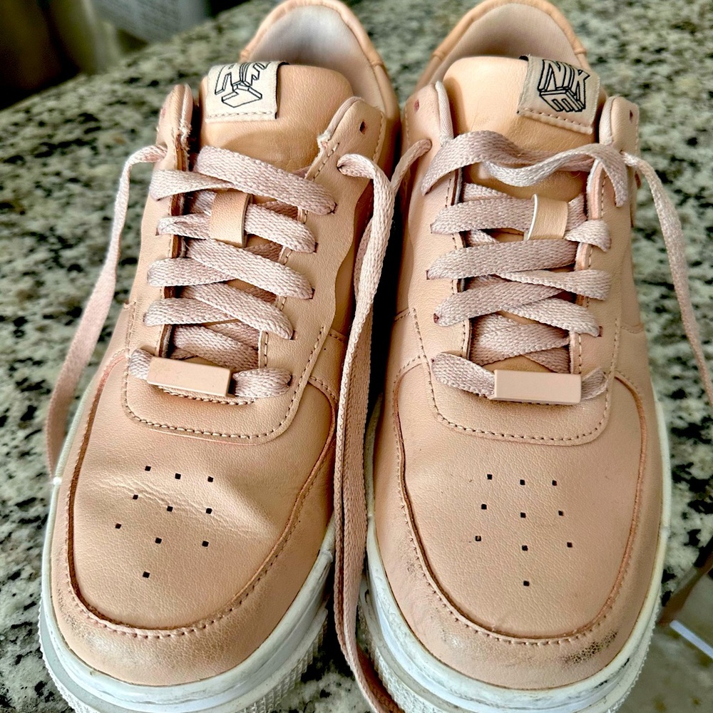 Air Force One women’s size 7 sneakers